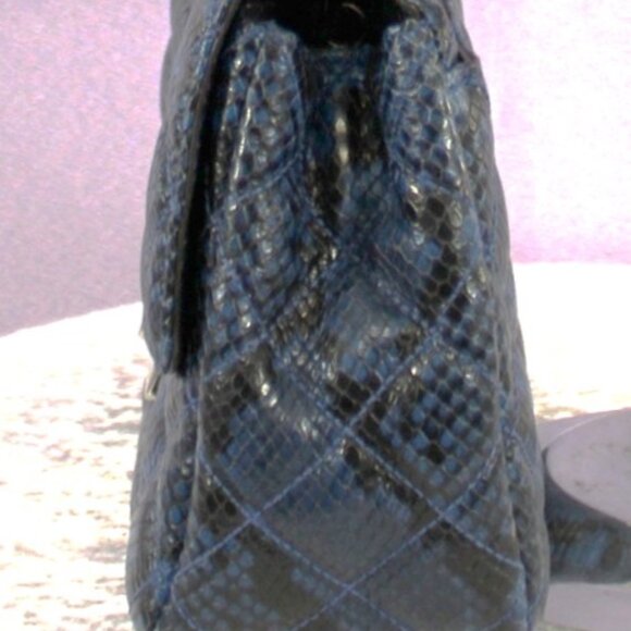 Michael Kors Quilted Snake-Embossed Shoulder Bag Blue Black Chain Strap NWOT - Picture 5 of 14